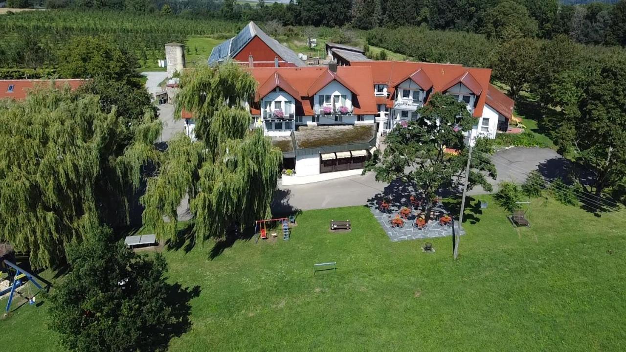 Landhotel Schellenberg Uberlingen Exterior photo