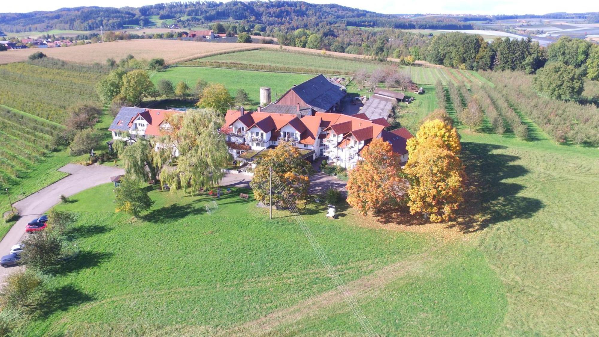 Landhotel Schellenberg Uberlingen Exterior photo